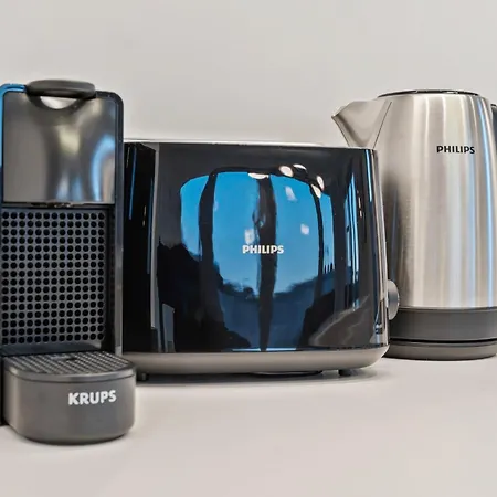 Luxurious 3br Apt With Jacuzzi In Central Lux *