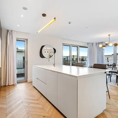 Lejlighed Luxurious 3br Apt With Jacuzzi In Central Lux *