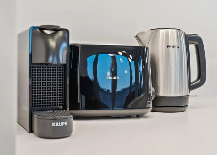 Luxurious 3br Apt With Jacuzzi In Central Lux *