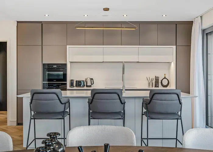 Luxurious 3br Apt With Jacuzzi In Central Lux Apartamento *