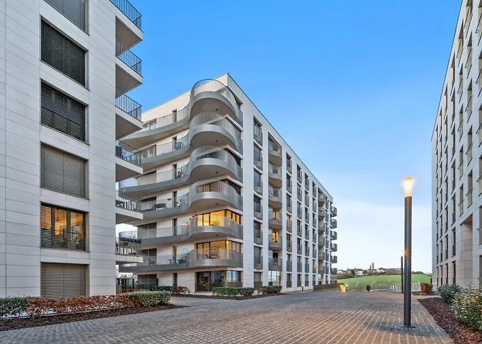 Luxurious 3br Apt With Jacuzzi In Central Lux Apartamento Luxemburgo