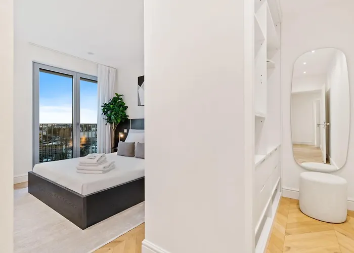 Luxurious 3br Apt With Jacuzzi In Central Lux 아파트